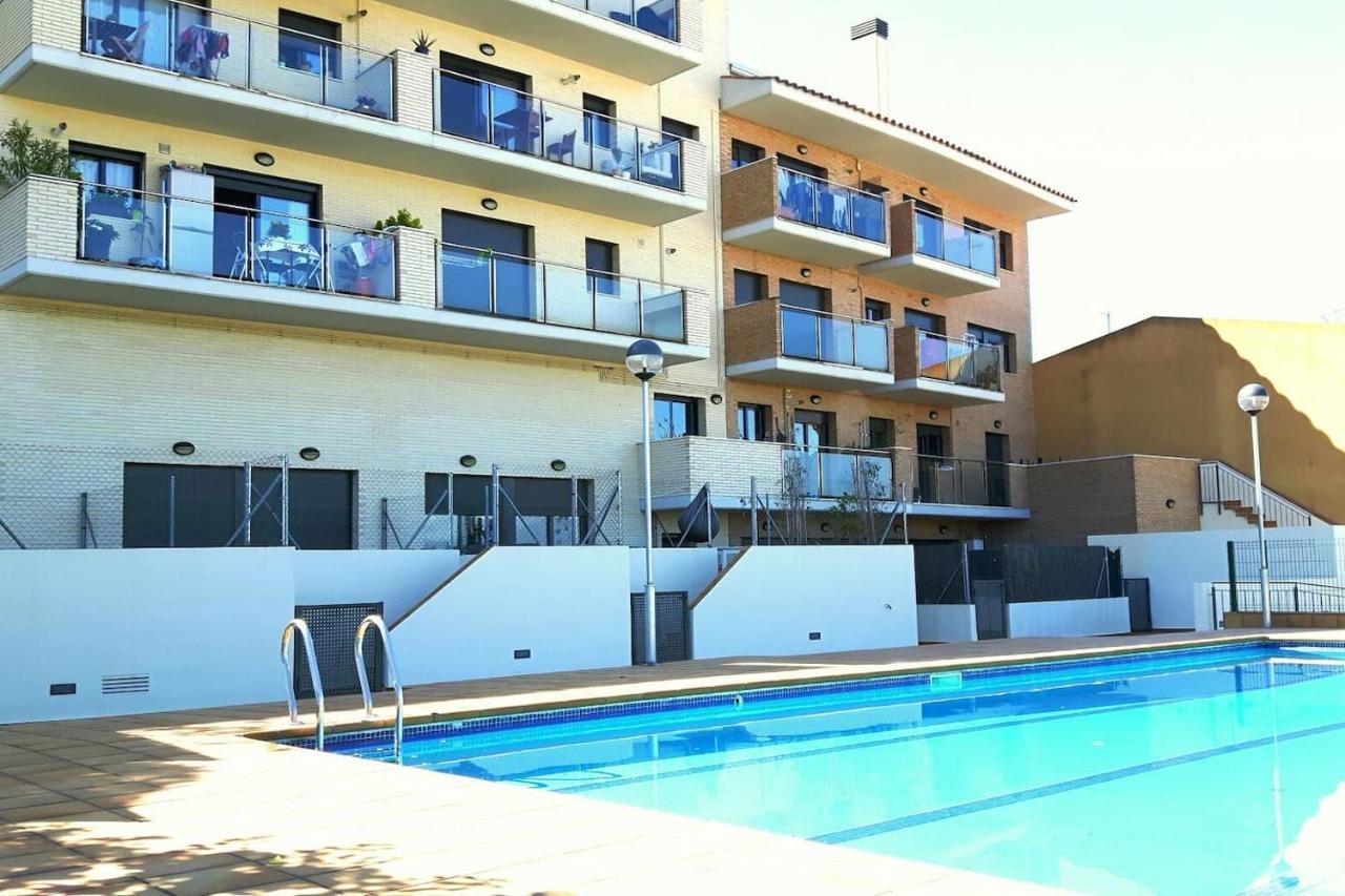 Apartamento En Blanes Con Piscina Y Parking Exterior foto