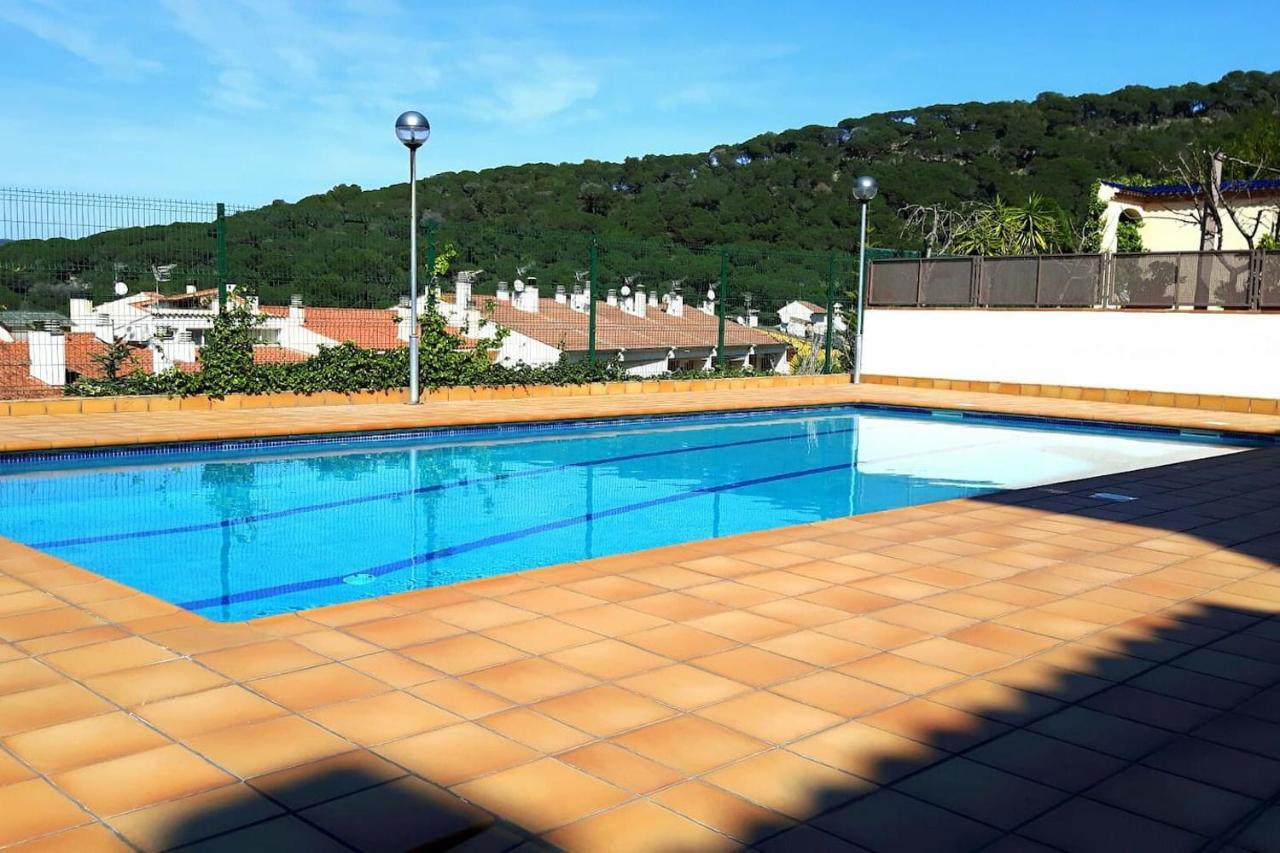 Apartamento En Blanes Con Piscina Y Parking Exterior foto